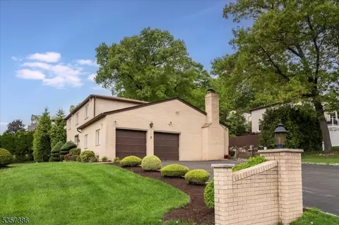 2 Stratton Dr, Wayne, NJ 07470 photo 7