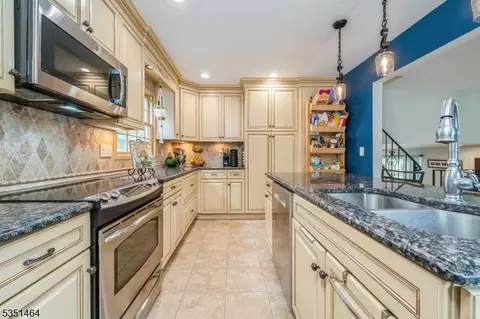 11 Young Dr, Stanhope, NJ 07874 photo 15