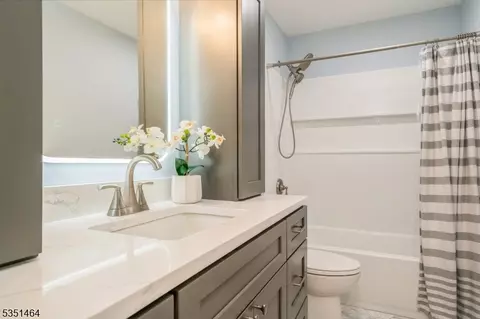 11 Young Dr, Stanhope, NJ 07874 photo 16