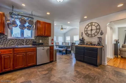 253 Prospect Ave, Dunellen, NJ 08812
