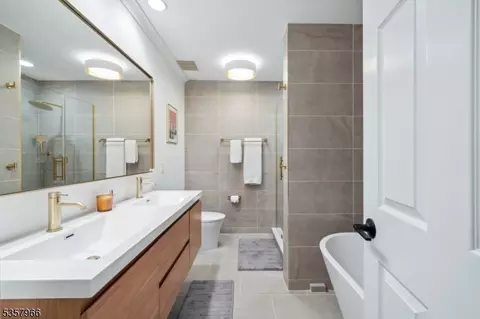 33 Eggers Ct, Summit, NJ 07901 photo 17