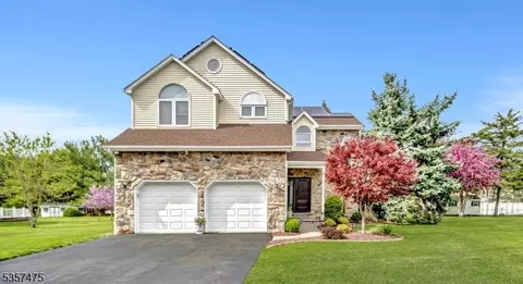 7 Rine Rd, Hillsborough, NJ 08844