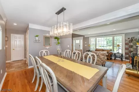 20 Manor Dr, Wayne, NJ 07470 photo 7