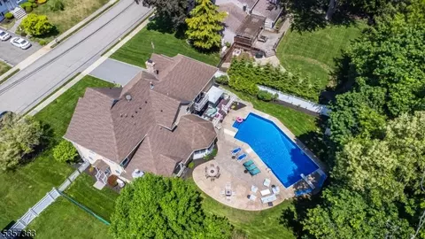 20 Manor Dr, Wayne, NJ 07470 photo 41