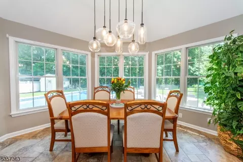 20 Manor Dr, Wayne, NJ 07470 photo 17
