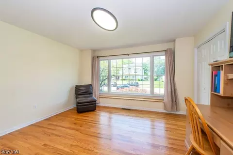 20 Manor Dr, Wayne, NJ 07470 photo 27