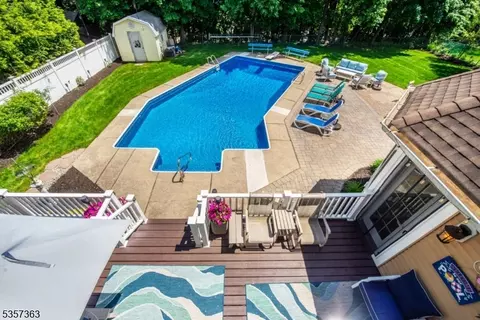 20 Manor Dr, Wayne, NJ 07470 photo 37