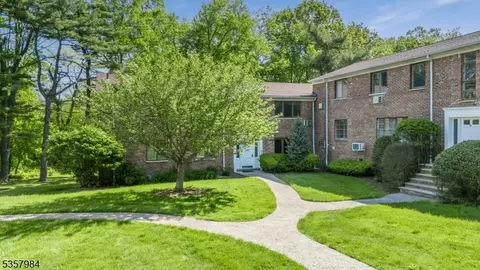 55 Troy Dr # A, Springfield, NJ 07081 photo 16