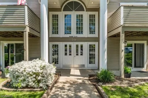 5008 Bryant Dr #8, Hackettstown, NJ 07840