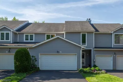 46 Raven Dr #46, Morristown, NJ 07960