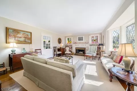 19 Hickory Rd, Summit, NJ 07901 photo 3