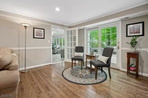 113 Sutton Dr, Berkeley Heights, NJ 07922 photo 6