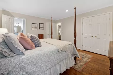 113 Sutton Dr, Berkeley Heights, NJ 07922 photo 16