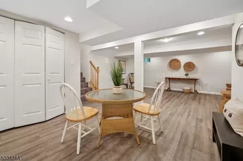 113 Sutton Dr, Berkeley Heights, NJ 07922 photo 24