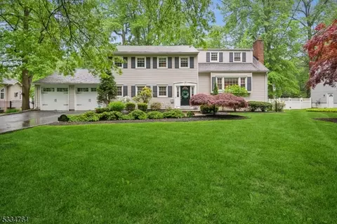 113 Sutton Dr, Berkeley Heights, NJ 07922