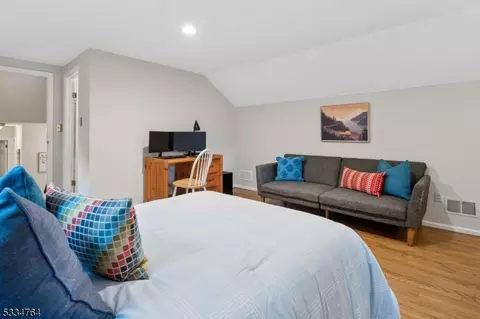 113 Sutton Dr, Berkeley Heights, NJ 07922 photo 22