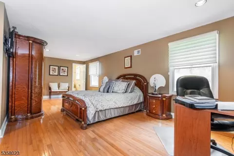 121 Baldwin Ter, Wayne, NJ 07470 photo 16