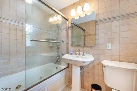 121 Baldwin Ter, Wayne, NJ 07470 photo 15