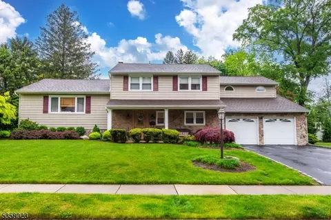 121 Baldwin Ter, Wayne, NJ 07470