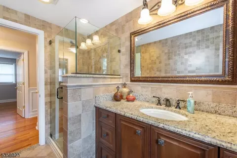 121 Baldwin Ter, Wayne, NJ 07470 photo 11