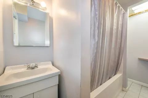 121 Baldwin Ter, Wayne, NJ 07470 photo 20