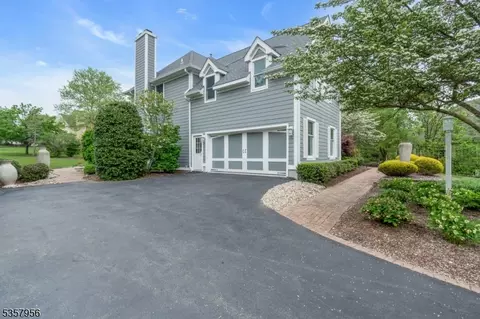 3 Augusta Ct, Skillman, NJ 08558 photo 5