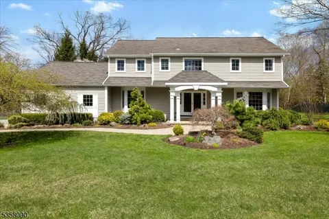 85 Buckhaven Hl, Upper Saddle River, NJ 07458