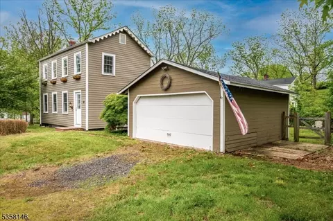 180 Blackwells Mills Rd, Somerset, NJ 08873