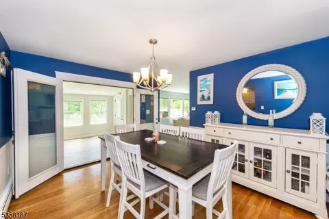 11 Deerfield Dr, Franklin, NJ 07416