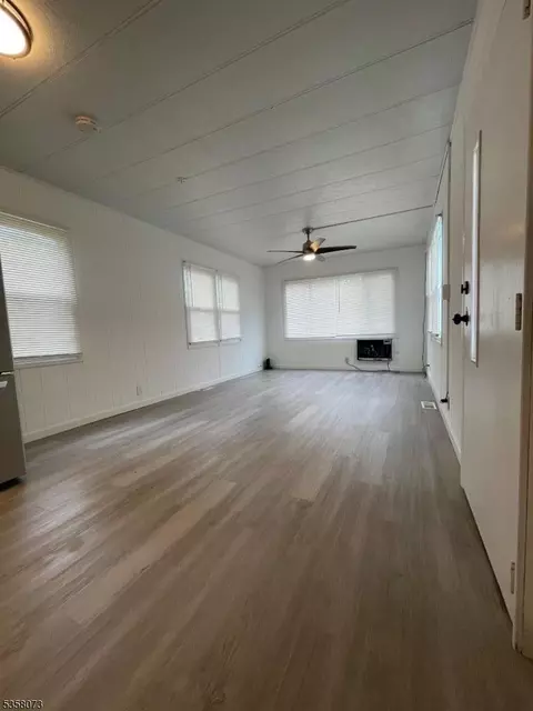 11 3rd St, Wayne, NJ 07470 photo 2