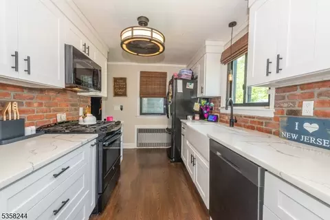 33 Orchard Rd, Middlesex, NJ 08846 photo 15