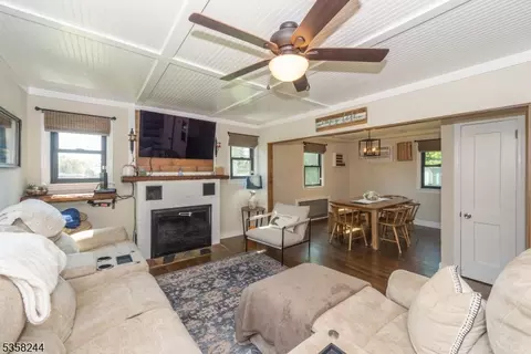 33 Orchard Rd, Middlesex, NJ 08846 photo 16