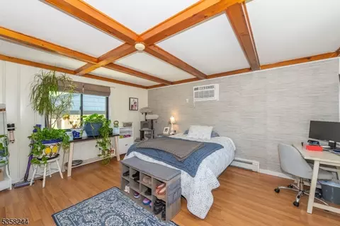 33 Orchard Rd, Middlesex, NJ 08846 photo 12