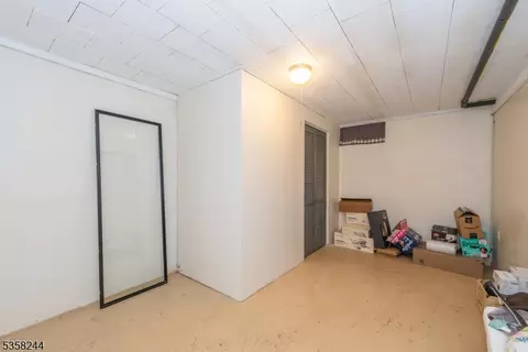 33 Orchard Rd, Middlesex, NJ 08846 photo 7