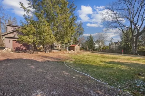 80 Cedar St, Millburn, NJ 07041 photo 49
