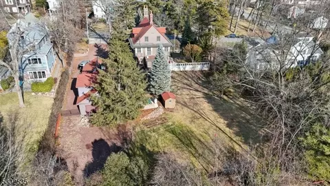 80 Cedar St, Millburn, NJ 07041 photo 44