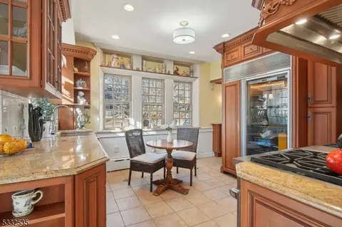 80 Cedar St, Millburn, NJ 07041 photo 22