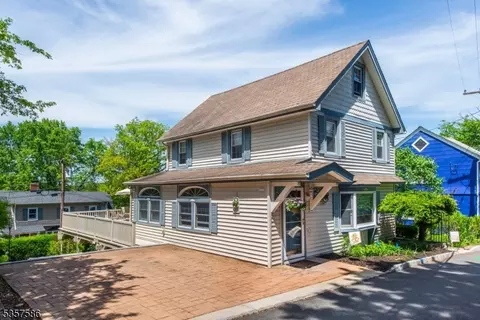 7 Force Pl, Mount Tabor, NJ 07878