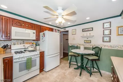 7 Force Pl, Mount Tabor, NJ 07878 photo 15