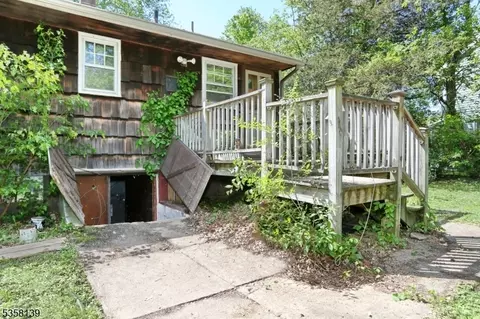 28 Summit Ave, Gillette, NJ 07933 photo 5