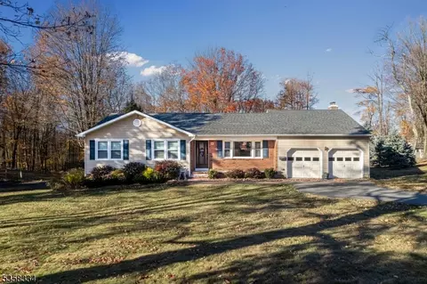 81 Woodbine Ave, Budd Lake, NJ 07828