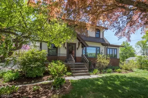 1 Ambar Pl, Bernardsville, NJ 07924