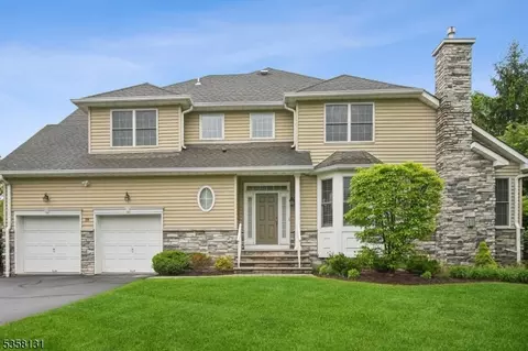 35 Schindler Ct, Parsippany, NJ 07054