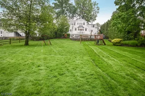 29 Beekman Rd, Summit, NJ 07901 photo 38