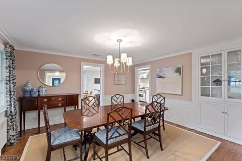 29 Beekman Rd, Summit, NJ 07901 photo 3