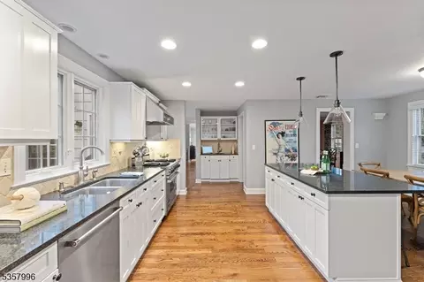 29 Beekman Rd, Summit, NJ 07901 photo 9