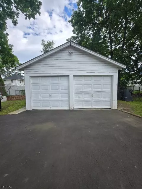 1123 W 4th St, Plainfield, NJ 07063 photo 5