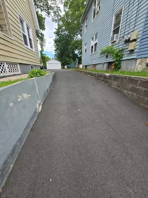 1123 W 4th St, Plainfield, NJ 07063 photo 3