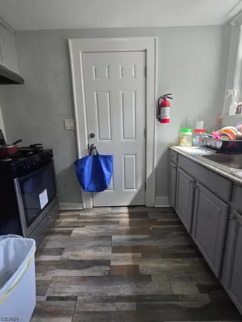 1123 W 4th St, Plainfield, NJ 07063 photo 10