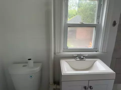 612 E 2nd St, Plainfield, NJ 07060 photo 6